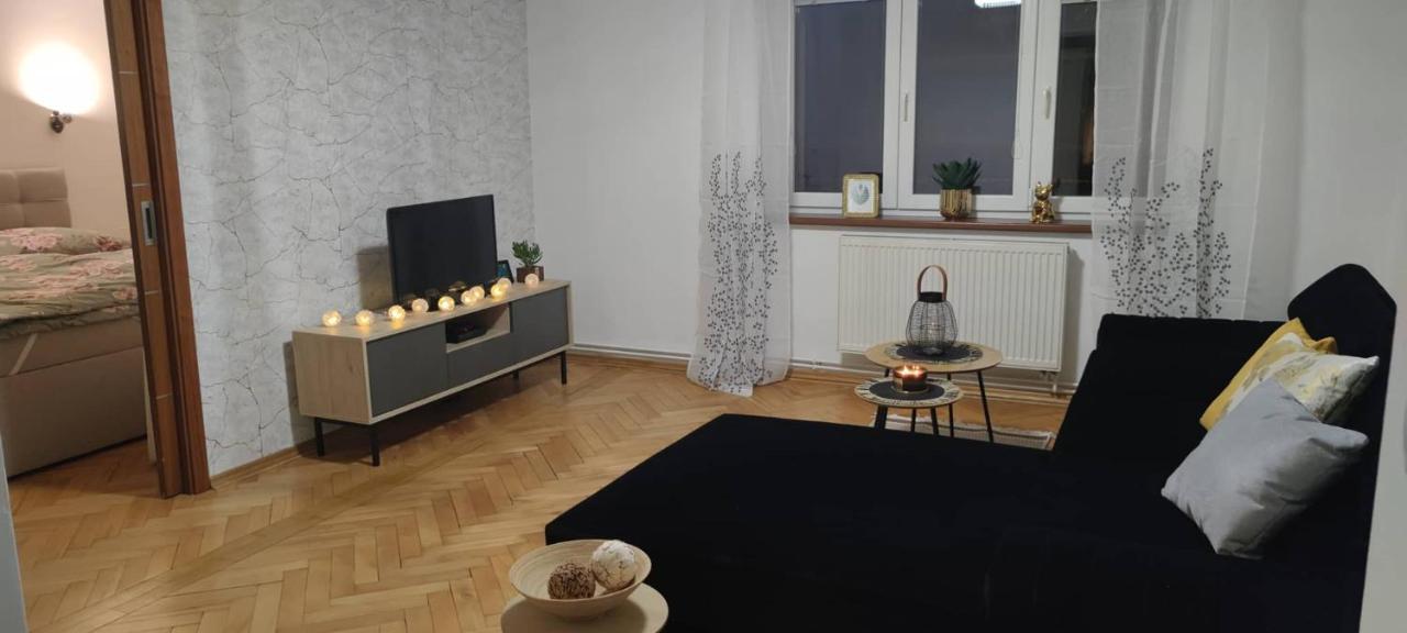 Apartman Visnovka Pardubice Exteriör bild
